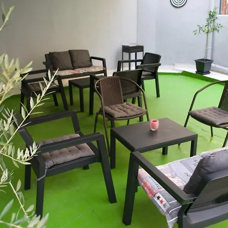 Me & Albergue Tirana