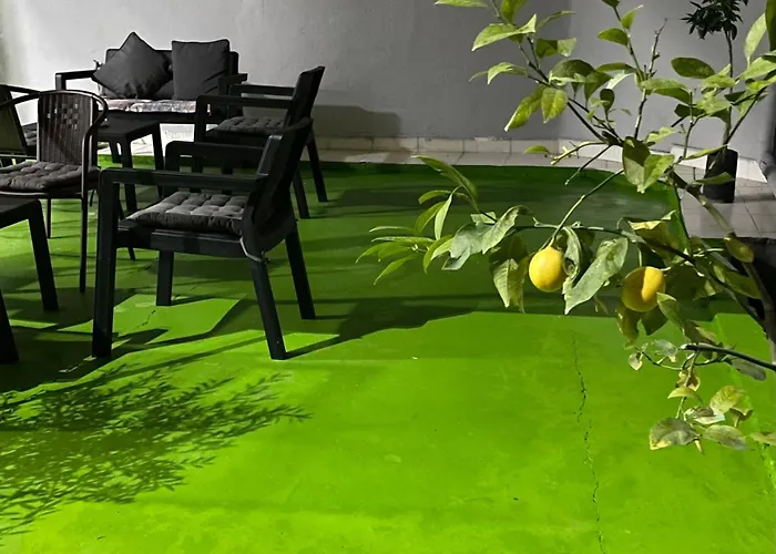 旅馆 Me & 地拉那